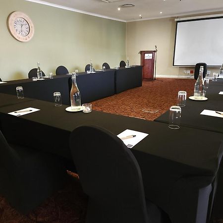 Protea Hotel by Marriott Nelspruit Mbombela Exteriör bild