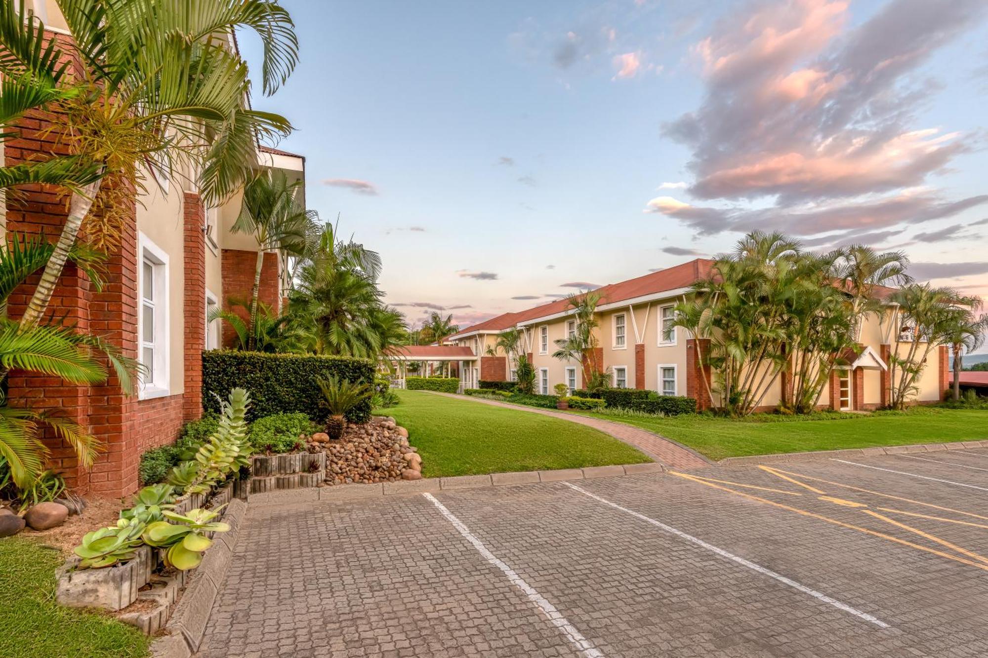 Protea Hotel by Marriott Nelspruit Mbombela Exteriör bild