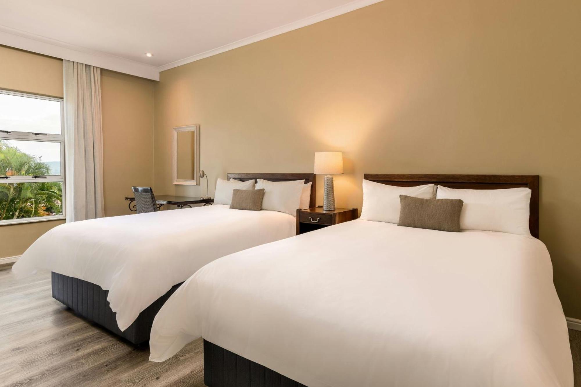 Protea Hotel by Marriott Nelspruit Mbombela Exteriör bild