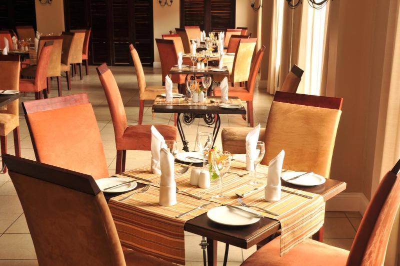 Protea Hotel by Marriott Nelspruit Mbombela Exteriör bild