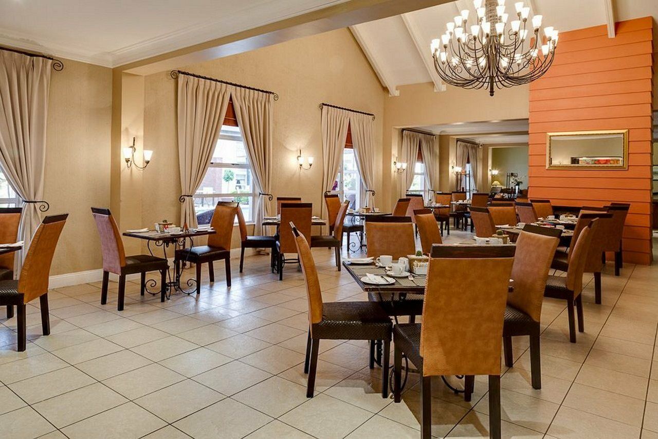 Protea Hotel by Marriott Nelspruit Mbombela Exteriör bild